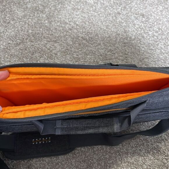 NWOT laptop case - Picture 4 of 5